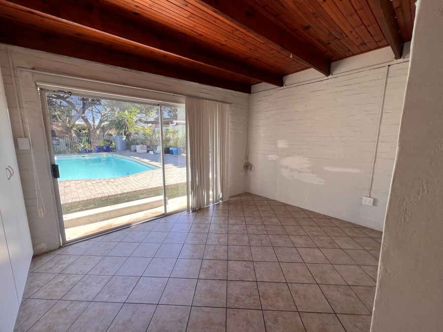 2 Bedroom Property for Sale in Table View Western Cape